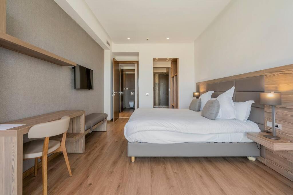 Luxury Apartment At Corniche , Seaview Close Beach 카사블랑카 외부 사진