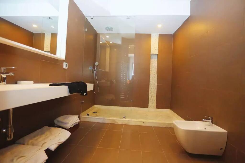 Luxury Apartment At Corniche , Seaview Close Beach 카사블랑카 외부 사진