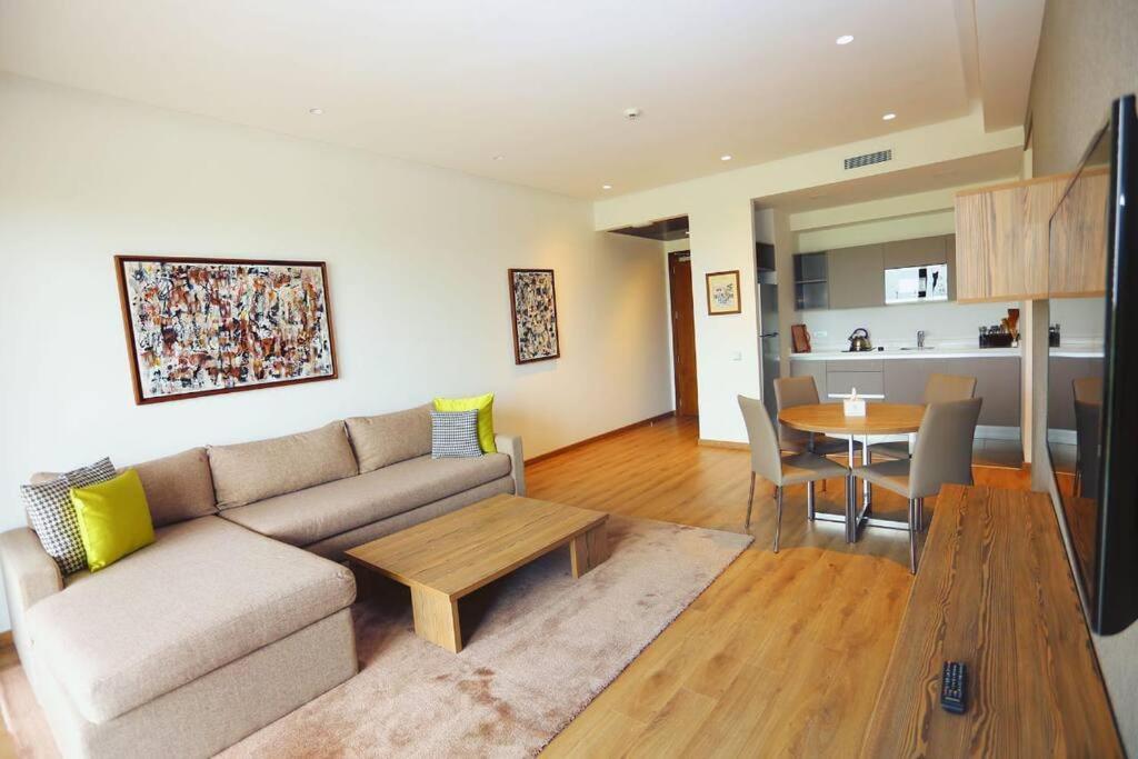 Luxury Apartment At Corniche , Seaview Close Beach 카사블랑카 외부 사진