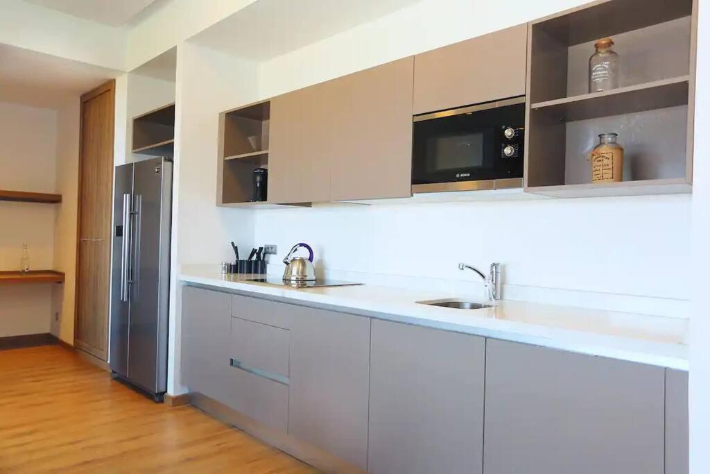 Luxury Apartment At Corniche , Seaview Close Beach 카사블랑카 외부 사진